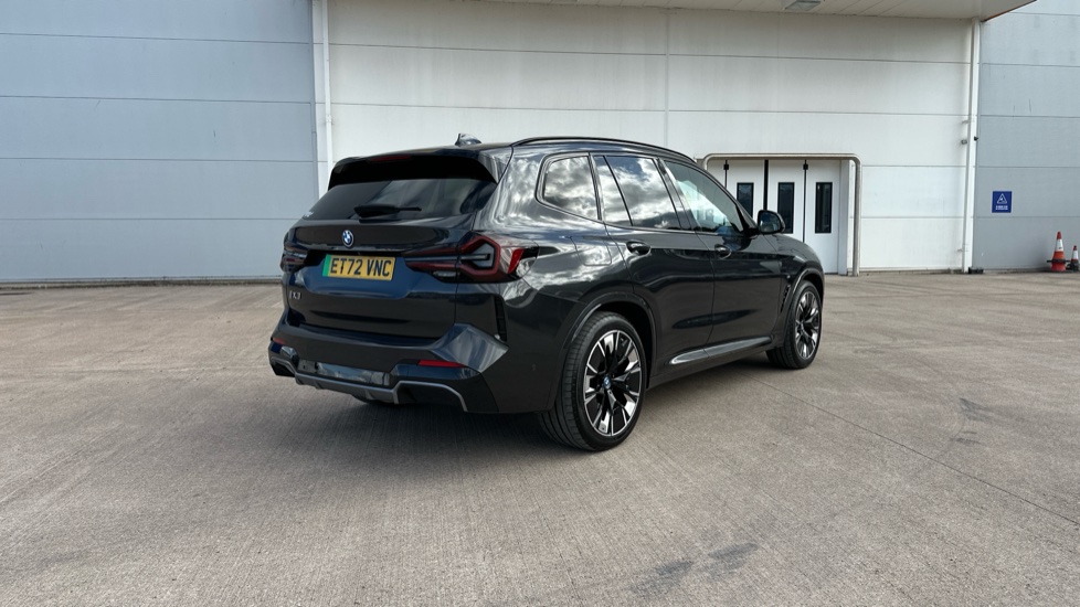 BMW iX3 210kW M Sport Pro 80kWh 5dr Auto Electric Estate - Image 25