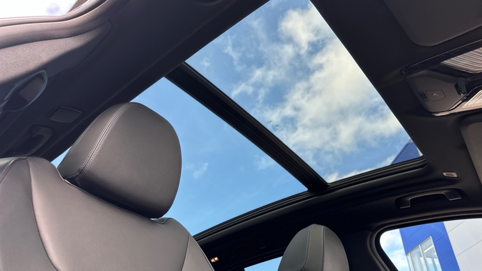 BMW iX3 210kW M Sport Pro 80kWh 5dr Auto Electric Estate - Image 27
