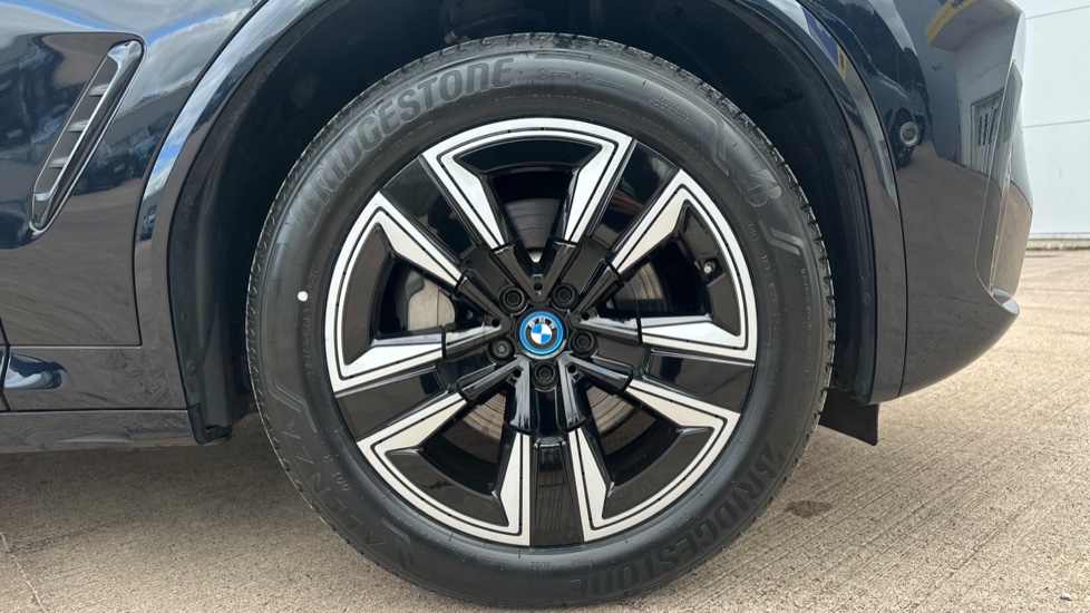 BMW iX3 210kW M Sport 80kWh 5dr Auto Electric Estate - Image 14