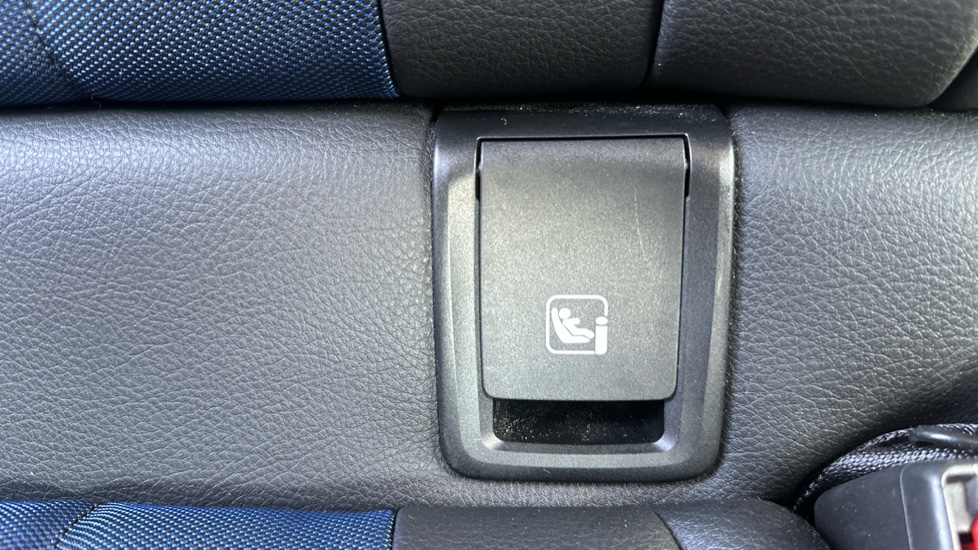 BMW 2 Series 220i M Sport 4dr Step Auto Petrol Saloon - Image 27