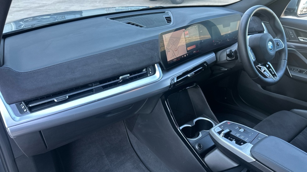BMW iX2 230kW xDrive30 M Sport 65kWh 5dr Auto [Tech+] Electric Hatchback - Image 7