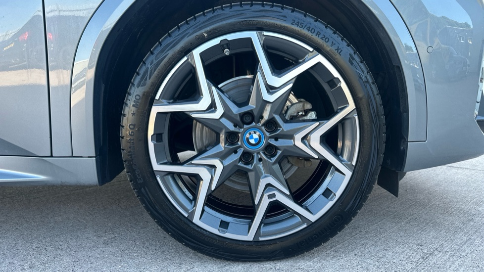 BMW iX2 230kW xDrive30 M Sport 65kWh 5dr Auto [Tech+] Electric Hatchback - Image 14