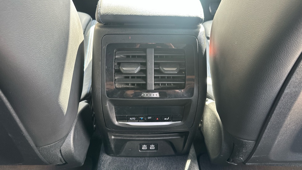 BMW X3 xDrive M40d MHT 5dr Auto Diesel Estate - Image 30