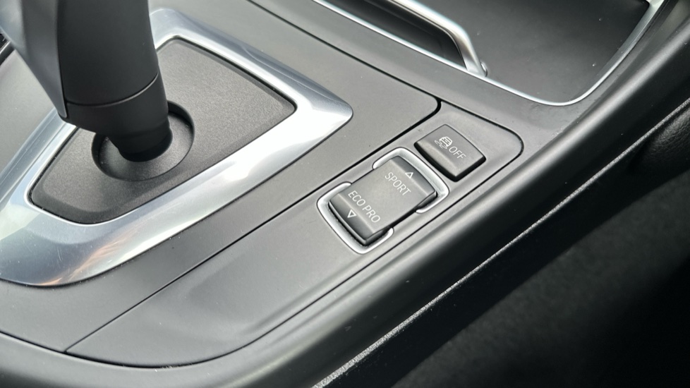 BMW 2 Series M240i 2dr [Nav] Step Auto Petrol Convertible - Image 19