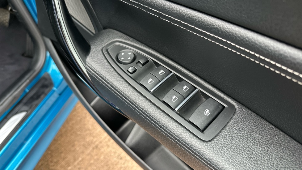 BMW 2 Series M240i 2dr [Nav] Step Auto Petrol Convertible - Image 30