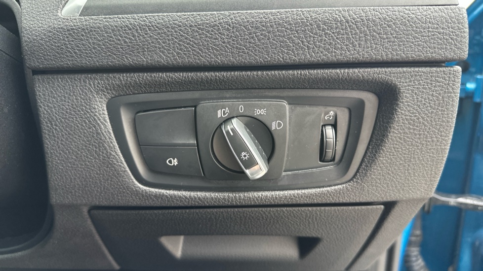 BMW 2 Series M240i 2dr [Nav] Step Auto Petrol Convertible - Image 31