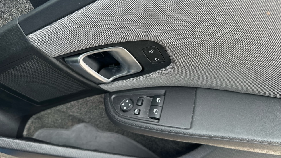 BMW i3 135kW S 42kWh 5dr Auto Electric Hatchback - Image 28