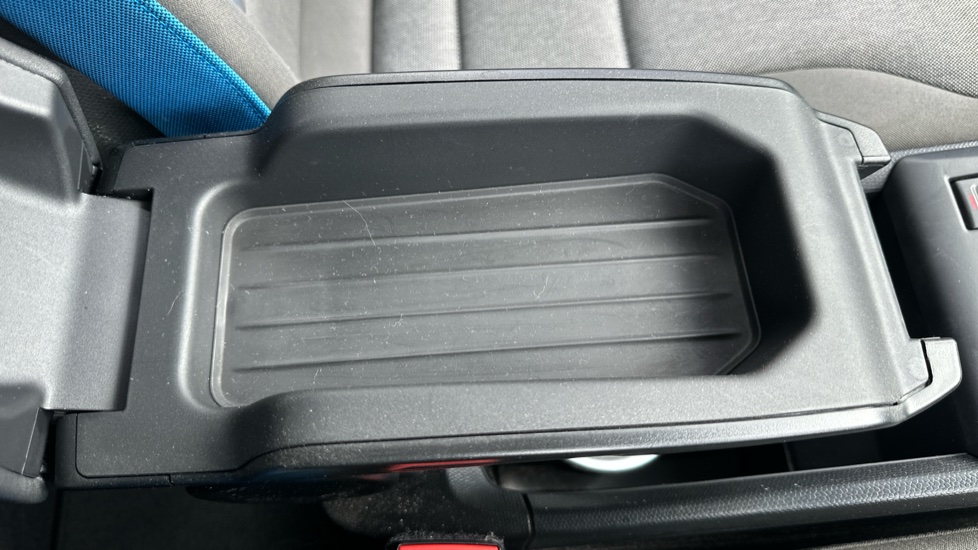 BMW i3 135kW S 42kWh 5dr Auto Electric Hatchback - Image 32