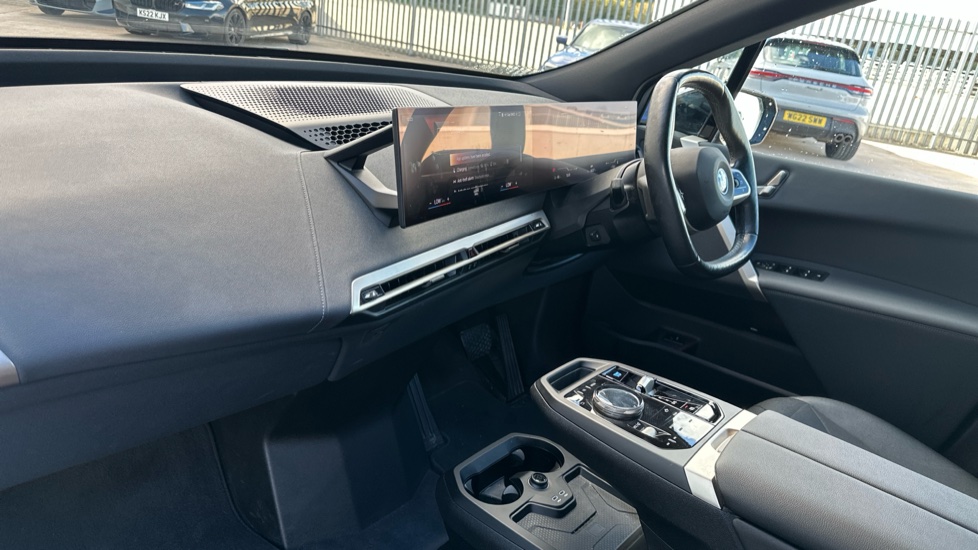 BMW iX 240kW xDrive40 M Sport Edition 76.6kWh 5dr Auto Electric Estate - Image 7