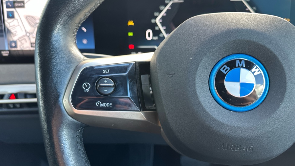 BMW iX 240kW xDrive40 M Sport Edition 76.6kWh 5dr Auto Electric Estate - Image 17