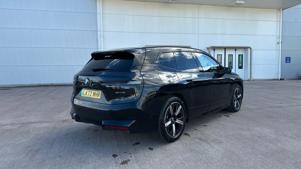 BMW iX 240kW xDrive40 M Sport Edition 76.6kWh 5dr Auto Electric Estate - Image 24