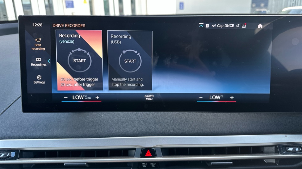 BMW iX 240kW xDrive40 M Sport Edition 76.6kWh 5dr Auto Electric Estate - Image 50