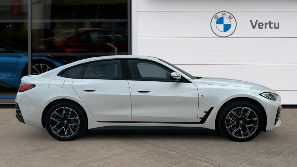 BMW i4 250kW eDrive40 M Sport 83.9kWh 5dr Auto Electric Hatchback - Image 3