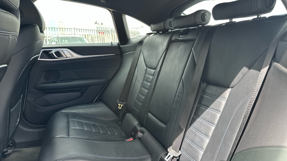 BMW i4 250kW eDrive40 M Sport 83.9kWh 5dr Auto Electric Hatchback - Image 12