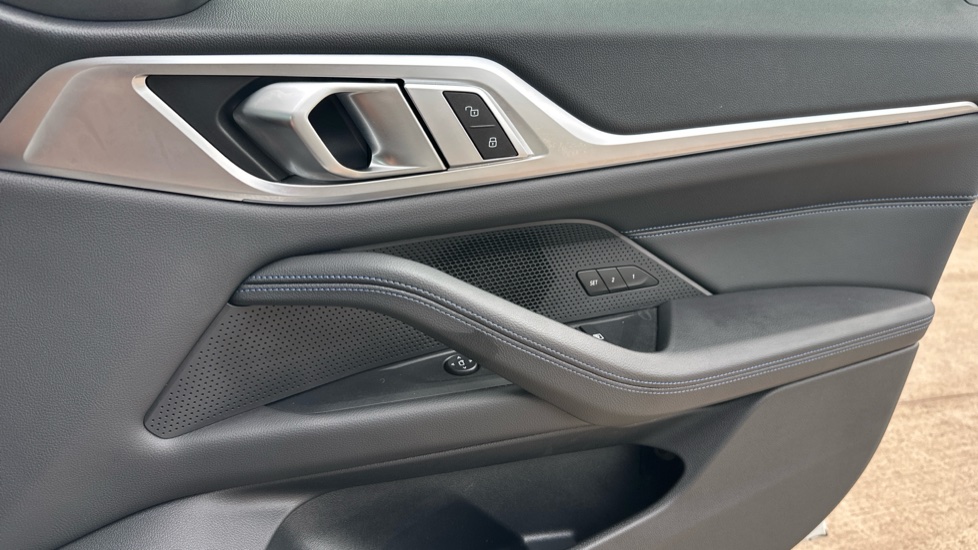 BMW i4 250kW eDrive40 M Sport 83.9kWh 5dr Auto Electric Hatchback - Image 20