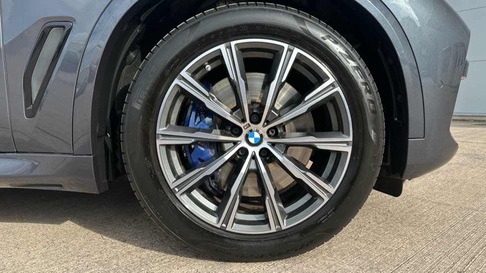 BMW X5 xDrive40i M Sport 5dr Auto Petrol Estate - Image 14