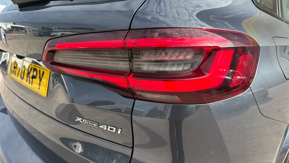 BMW X5 xDrive40i M Sport 5dr Auto Petrol Estate - Image 22