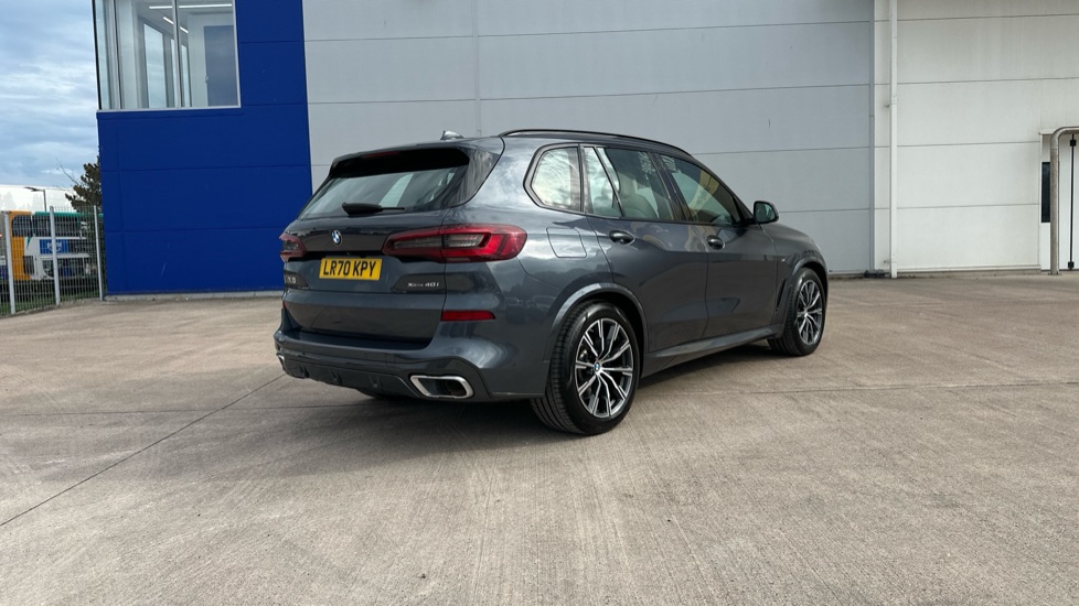 BMW X5 xDrive40i M Sport 5dr Auto Petrol Estate - Image 25