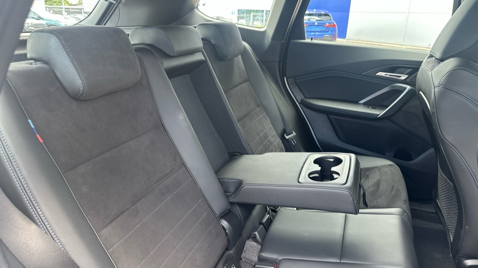BMW iX1 230kW xDrive30 M Sport 65kWh 5dr Auto Electric Estate - Image 27