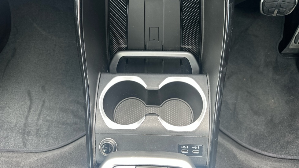 BMW iX1 230kW xDrive30 M Sport 65kWh 5dr Auto Electric Estate - Image 32