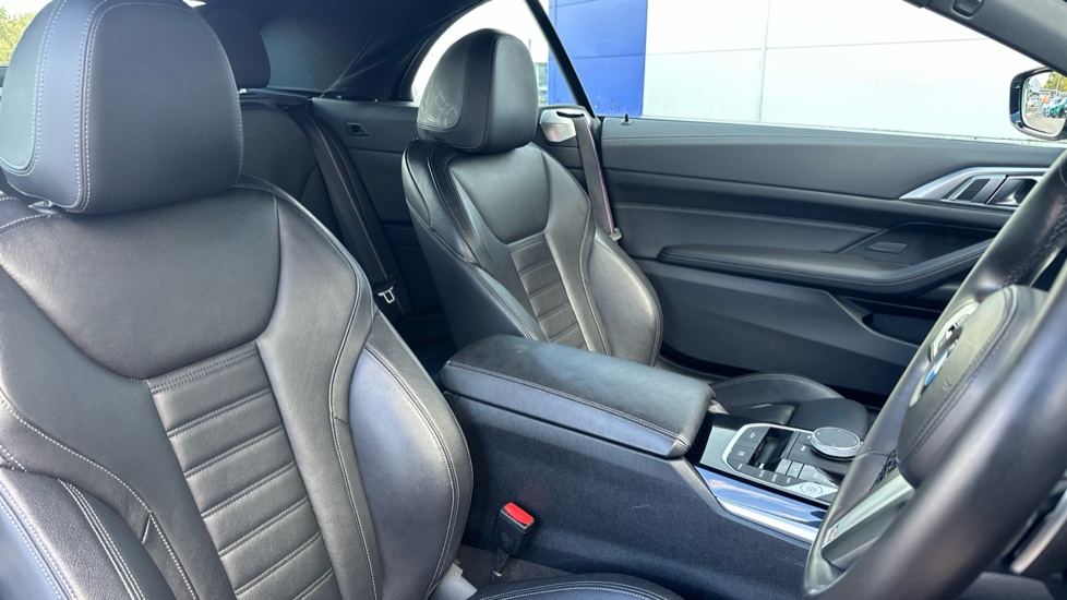BMW 4 Series 420i M Sport 2dr Step Auto Petrol Convertible - Image 11