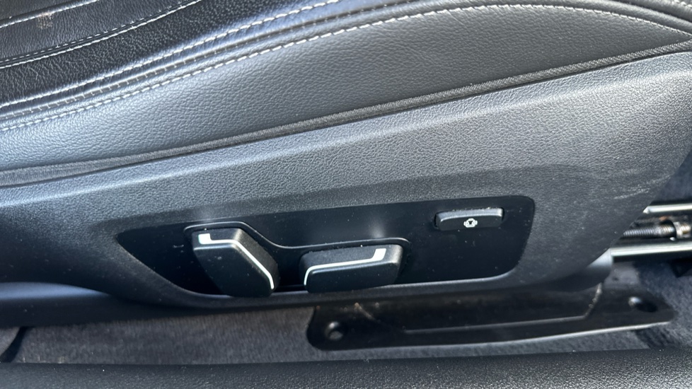 BMW 4 Series 420i M Sport 2dr Step Auto Petrol Convertible - Image 31