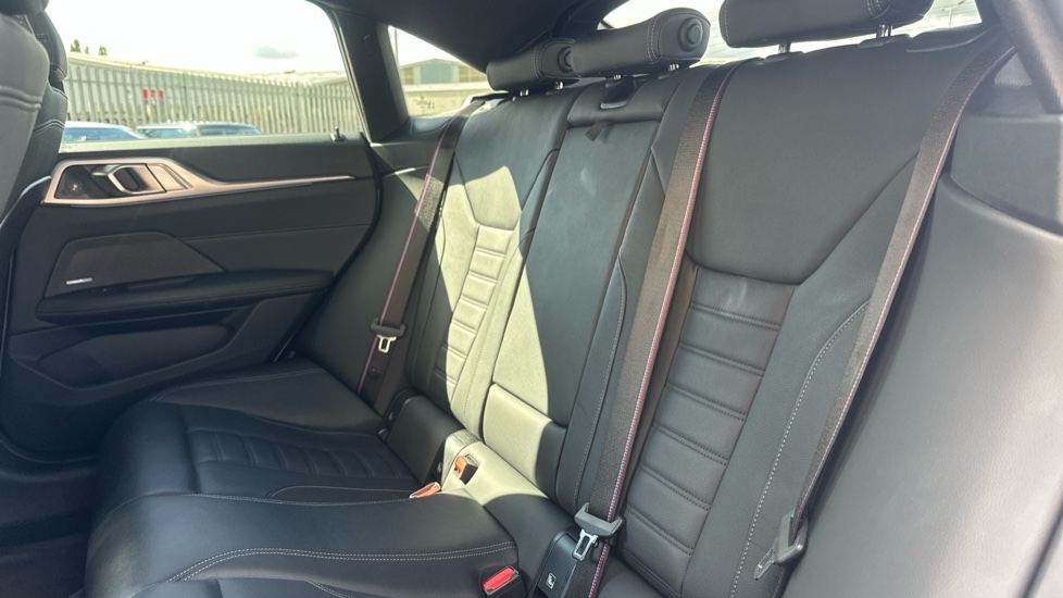 BMW i4 400kW M50 83.9kWh 5dr Auto Electric Hatchback - Image 12