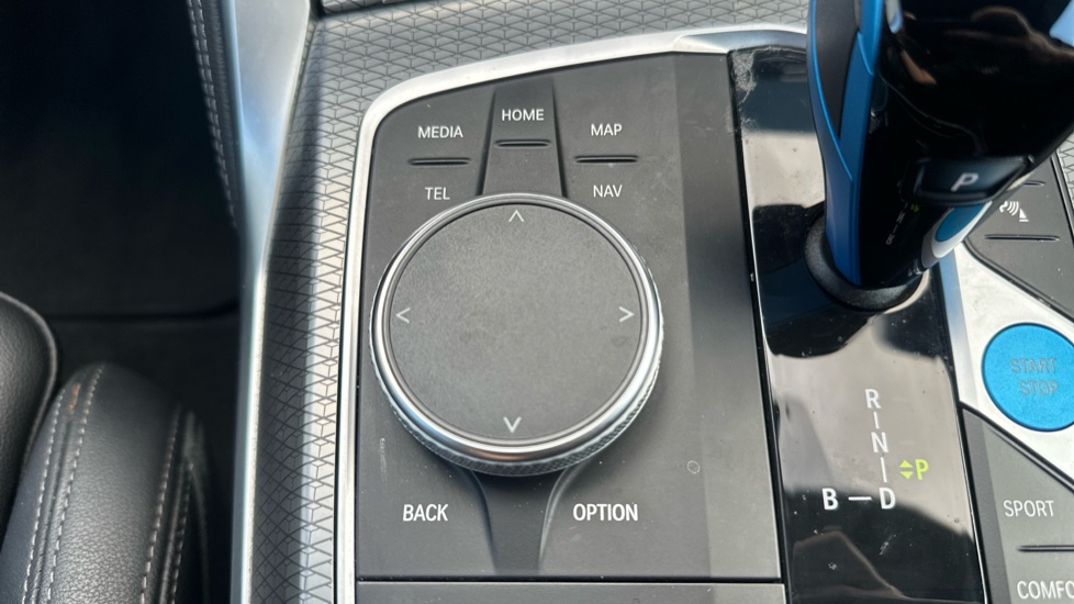 BMW i4 400kW M50 83.9kWh 5dr Auto Electric Hatchback - Image 35