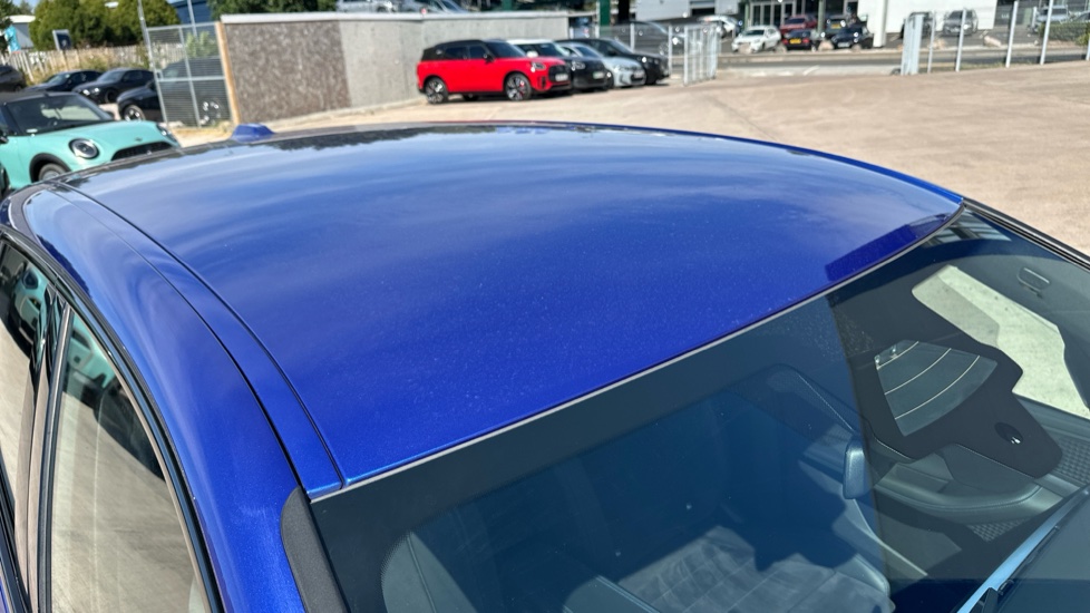 BMW 2 Series 220i MHT M Sport 5dr DCT Petrol Hatchback - Image 21