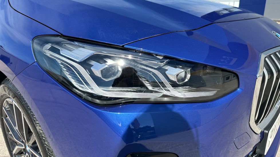 BMW 2 Series 220i MHT M Sport 5dr DCT Petrol Hatchback - Image 23