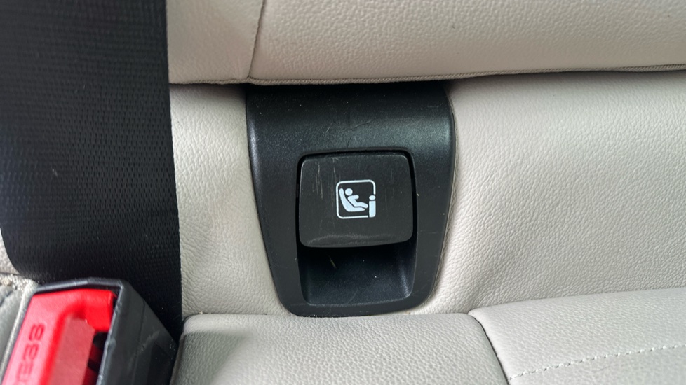 BMW iX3 210kW M Sport 80kWh 5dr Auto Electric Estate - Image 32