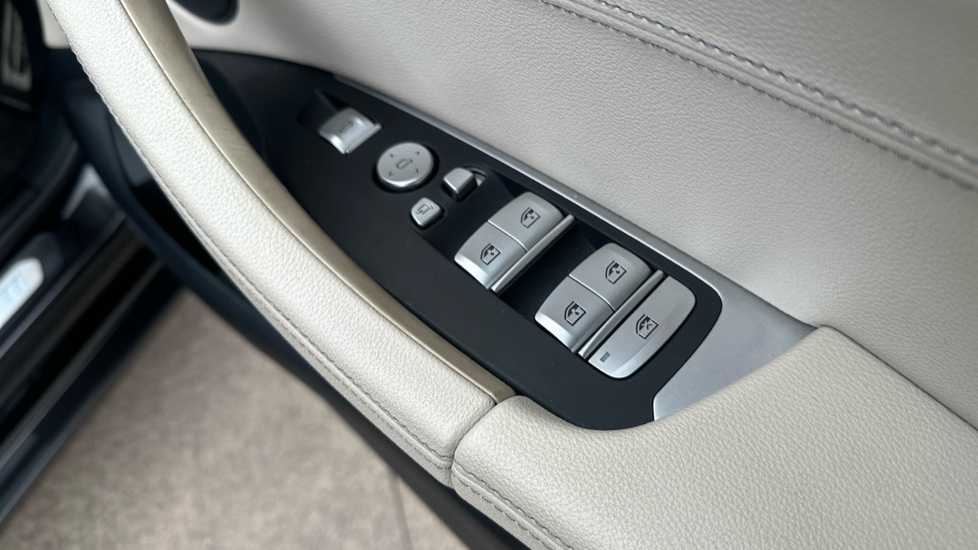 BMW iX3 210kW M Sport 80kWh 5dr Auto Electric Estate - Image 35