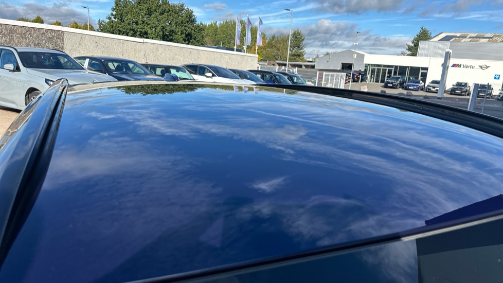 BMW 3 Series 320i M Sport 5dr Step Auto Petrol Estate - Image 21