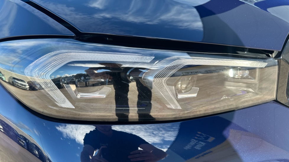 BMW 3 Series 320i M Sport 5dr Step Auto Petrol Estate - Image 23