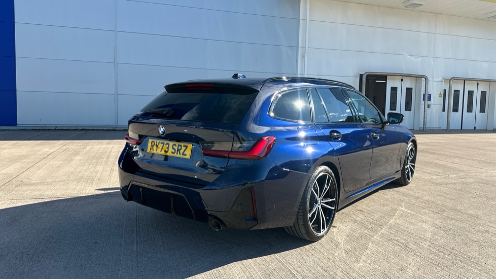 BMW 3 Series 320i M Sport 5dr Step Auto Petrol Estate - Image 24