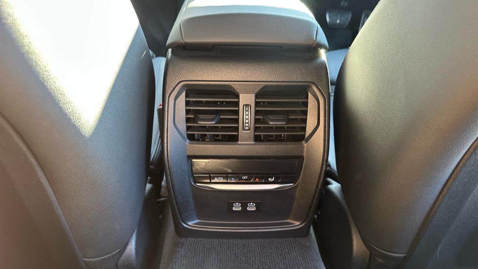 BMW 3 Series 320i M Sport 5dr Step Auto Petrol Estate - Image 30