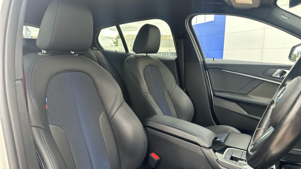 BMW 1 Series 118i M Sport 5dr Step Auto Petrol Hatchback - Image 11