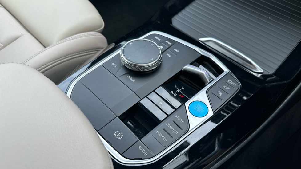 BMW iX3 210kW M Sport Pro 80kWh 5dr Auto Electric Estate - Image 10
