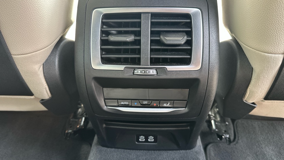 BMW iX3 210kW M Sport Pro 80kWh 5dr Auto Electric Estate - Image 34