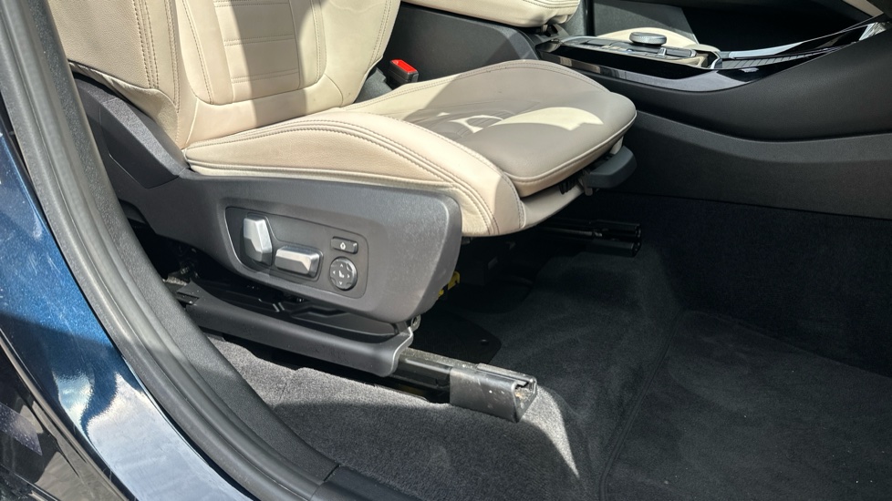 BMW iX3 210kW M Sport Pro 80kWh 5dr Auto Electric Estate - Image 38