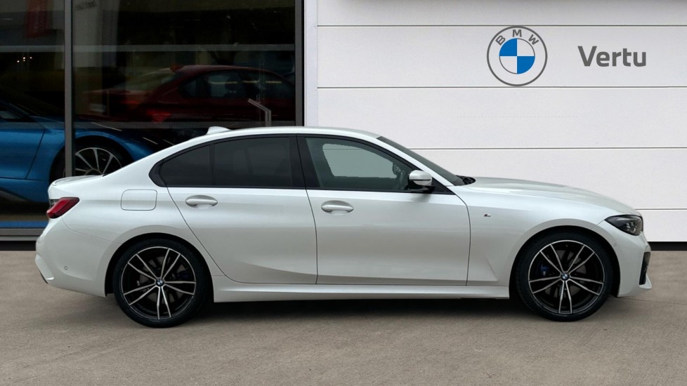 BMW 3 Series 320i M Sport 4dr Step Auto [Pro Pack] Petrol Saloon - Image 3