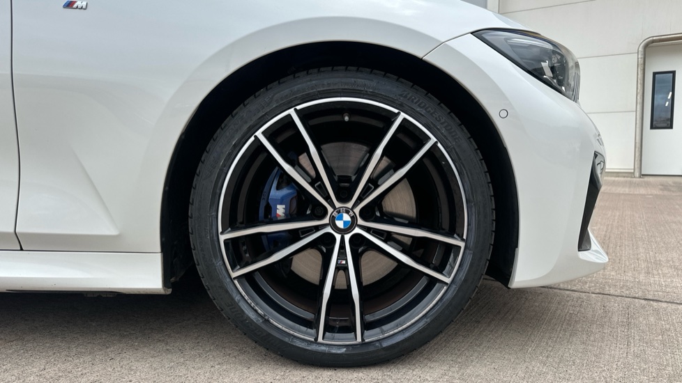 BMW 3 Series 320i M Sport 4dr Step Auto [Pro Pack] Petrol Saloon - Image 14