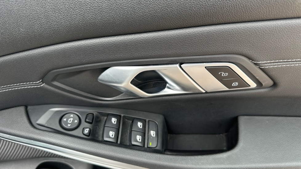BMW 3 Series 320i M Sport 4dr Step Auto [Pro Pack] Petrol Saloon - Image 29