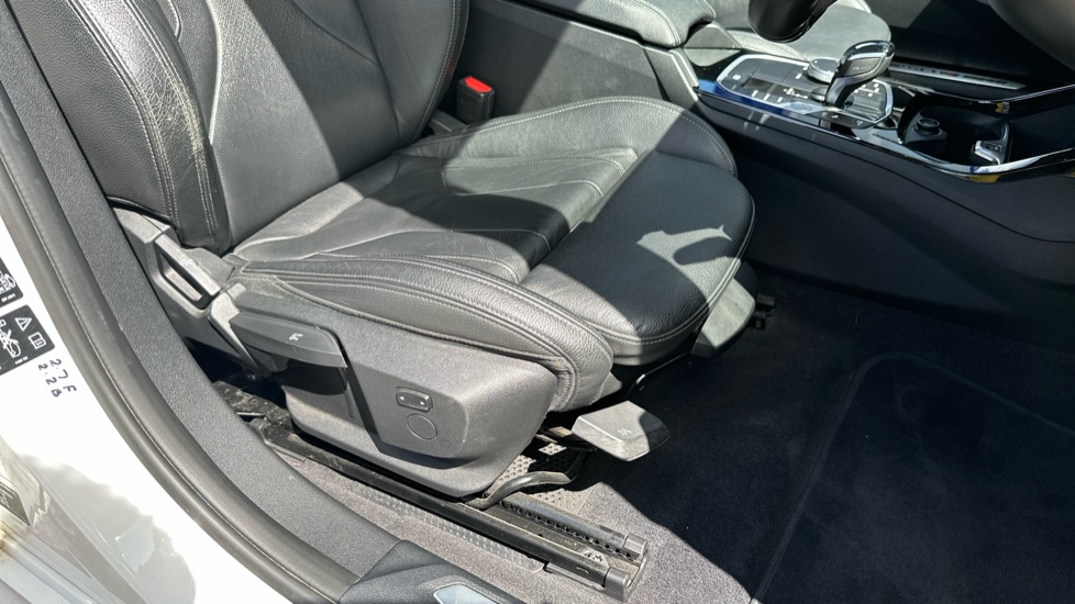 BMW 1 Series M135i xDrive 5dr Step Auto Petrol Hatchback - Image 36