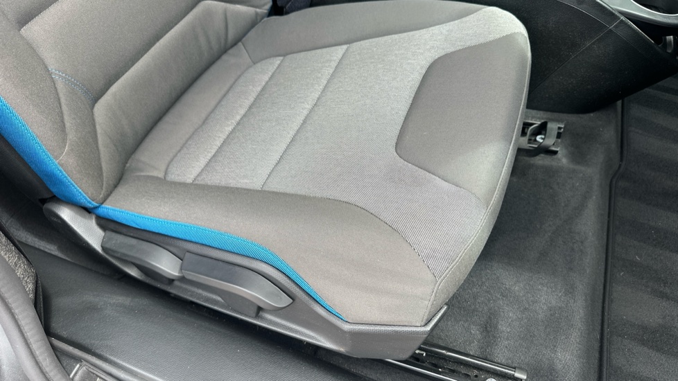 BMW i3 125kW 42kWh 5dr Auto Electric Hatchback - Image 29