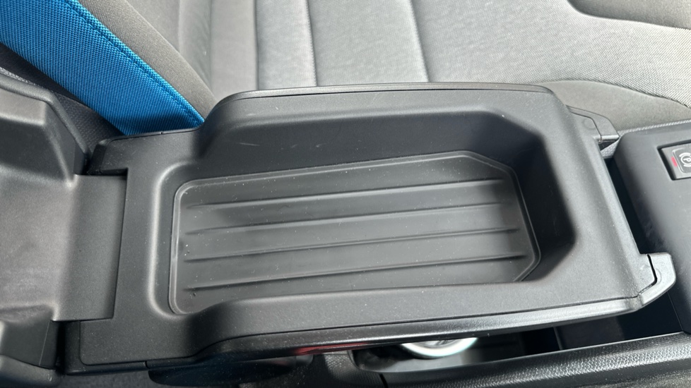 BMW i3 125kW 42kWh 5dr Auto Electric Hatchback - Image 32