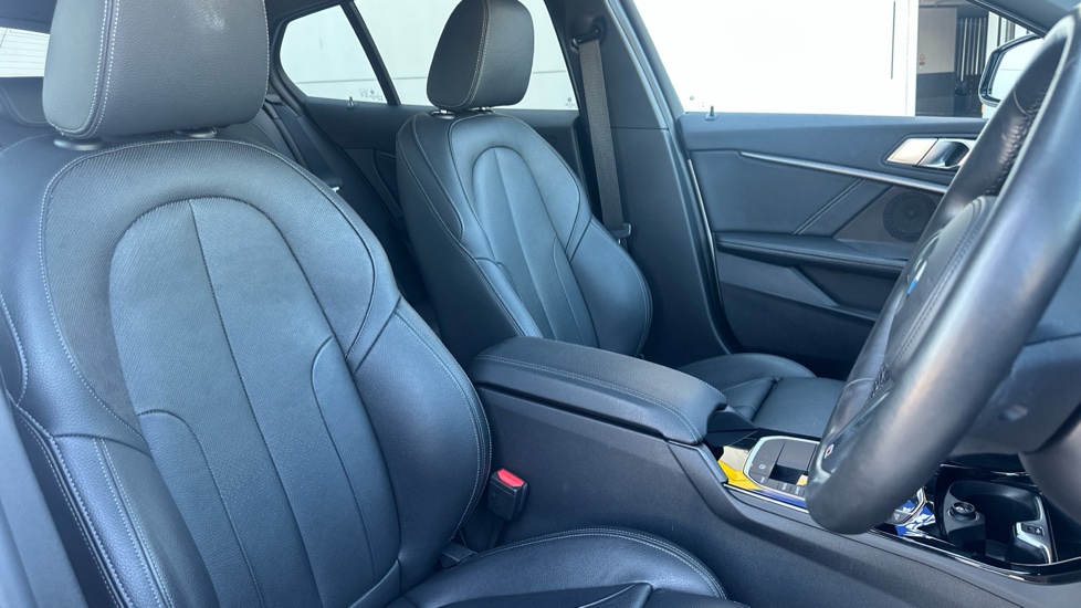 BMW 1 Series 118i M Sport 5dr Step Auto Petrol Hatchback - Image 11