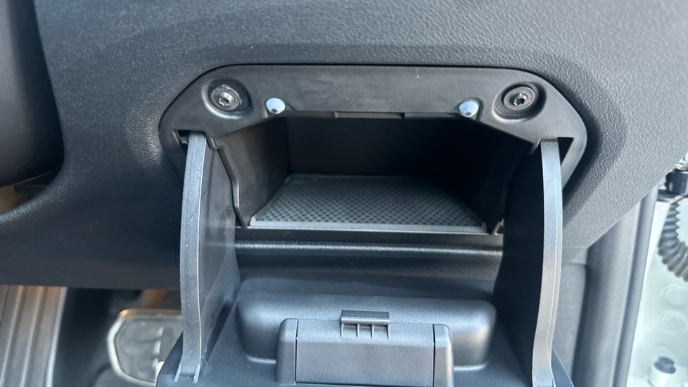 BMW 1 Series 118i M Sport 5dr Step Auto Petrol Hatchback - Image 28