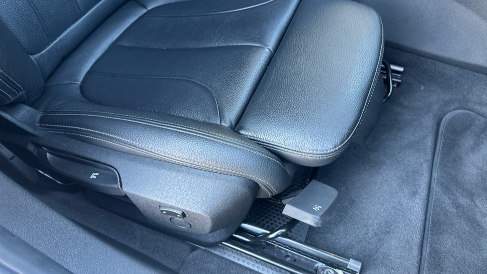 BMW 1 Series 118i M Sport 5dr Step Auto Petrol Hatchback - Image 30