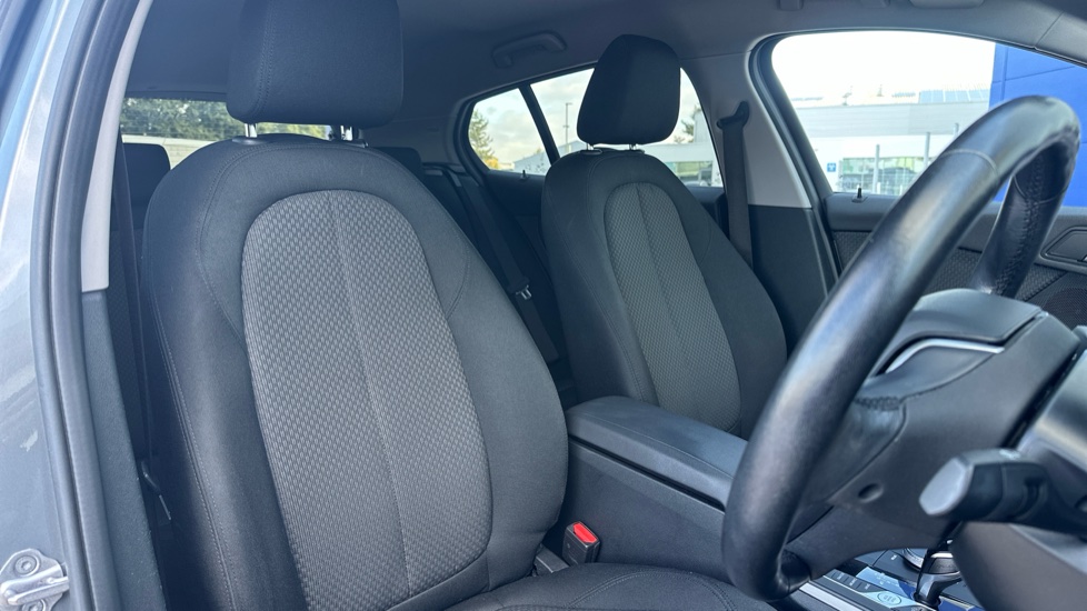 BMW 1 Series 118i [136] SE 5dr [Live Cockpit Professional] Petrol Hatchback - Image 11